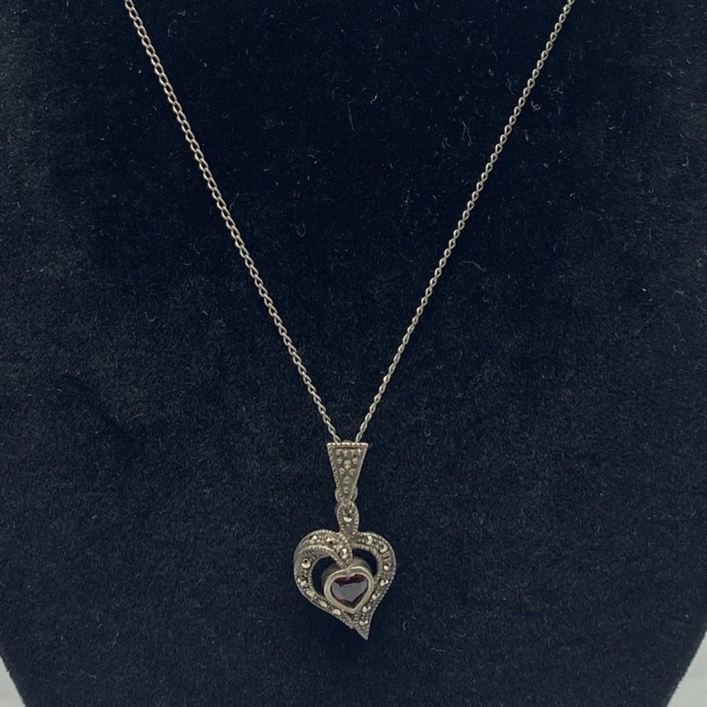 Silver Vintage Heart Pendant Necklace